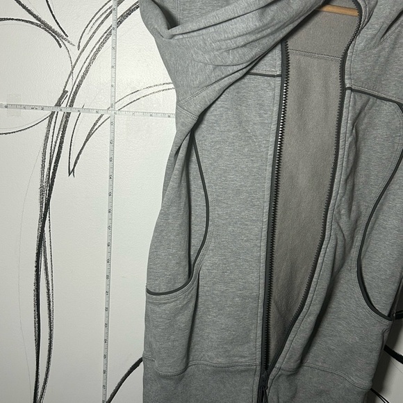 Lululemon Athletica Gray Live Simply Jacket with Hoodie + Pockets, Women’s 4 - Picture 11 of 14